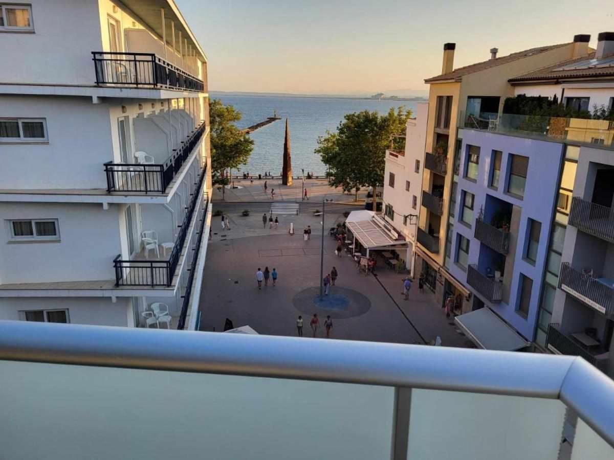 Roses Casc Antic Sl Sant Elm 4 Apartman Kültér fotó